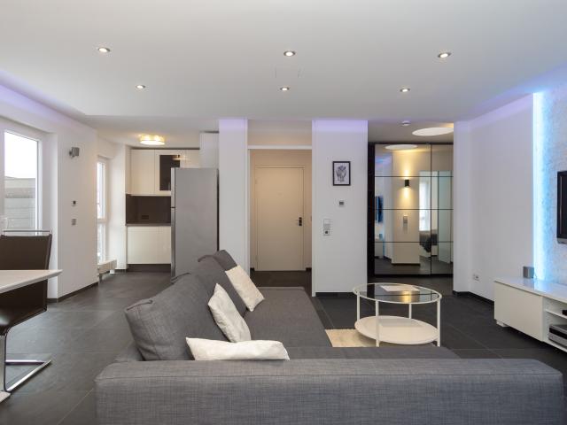 Exclusive fully furnished 2.5 room roof terrace Apartment with elevator garage in Ostfildern Ruit
