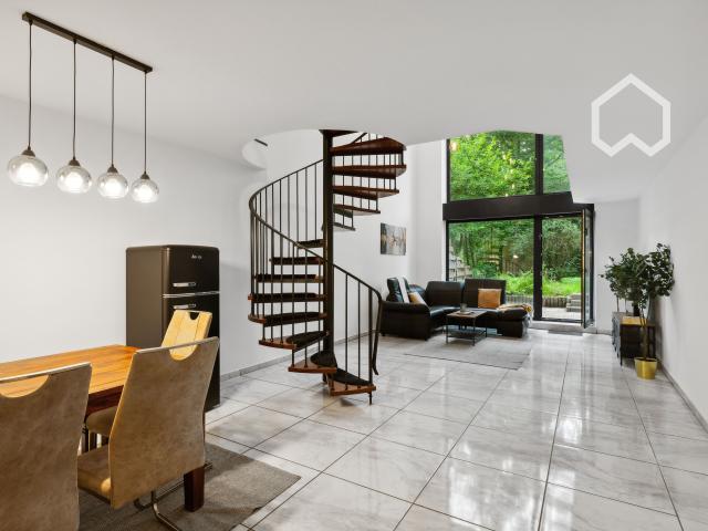 Exclusive Furnished Maisonette Apartment in Cologne Thielenbruch