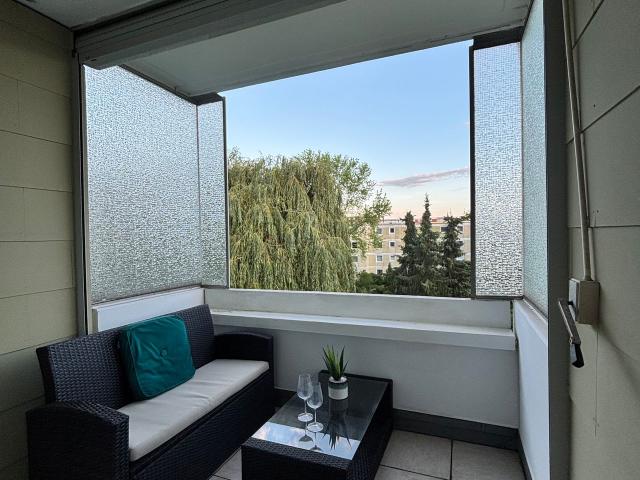 Exclusive furnished temporary 3 room apartment with balcony in Braunschweig, Braunschweig Amsterdam Apartments for Rent