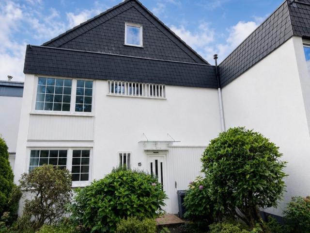 Exclusive furnished 180 sqm house with garden & balconies in Bergisch Gladbach