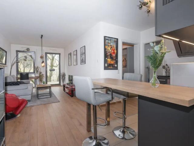 Exclusive furnished 2 room apartment with balcony, barrier free & elevator