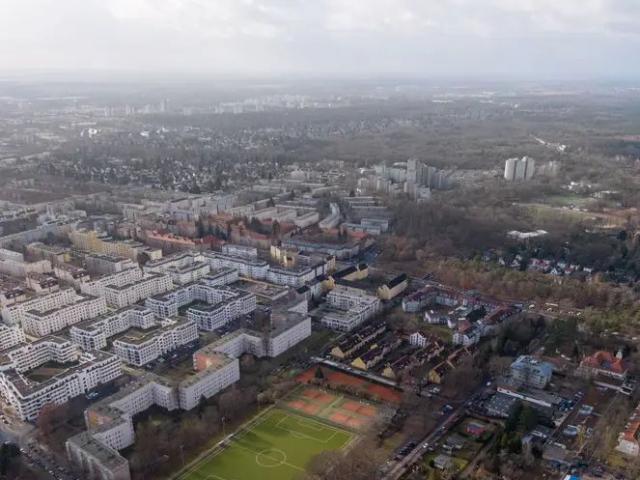 Exclusive furnished 2 room apartment with balcony, barrier free & elevator, Berlin Amsterdam Apartments for Rent