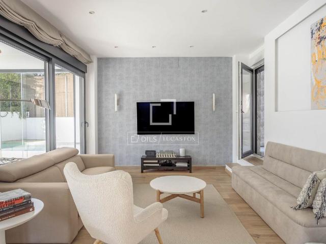 Exclusive furnished 5 bedroom villa for rent in La Moraleja Urbanization