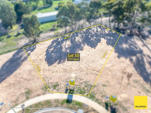 Exclusive Opportunity in the Huntly Rise Premium Estate