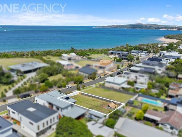 Exclusive Location with Stunning Bay Views