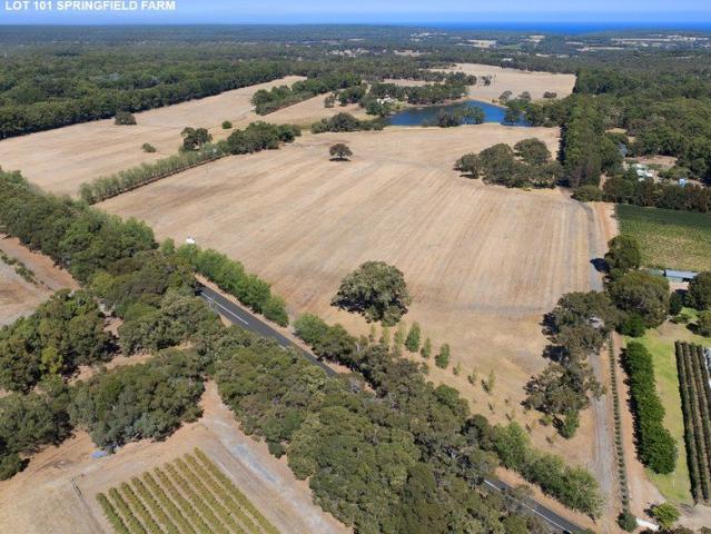 EXCLUSIVE LEVEL ESTATE WITH LAKE & VINEYARD VISTAS