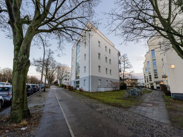 Exclusive living at Ruhwaldpark: Modern 2 room apartment in Berlin Charlottenburg/Westend, Berlin Amsterdam Apartments for Rent