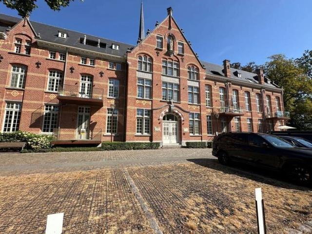 Exclusive living in a historic park near Leuven!