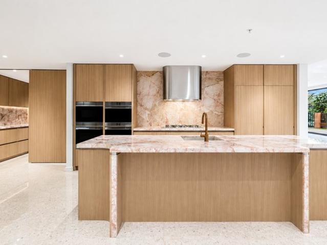 Exclusive Luxe Four Bedroom Garden Apartment