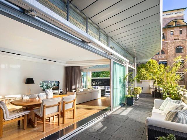 Exclusive Luxury Penthouse in Historical Address