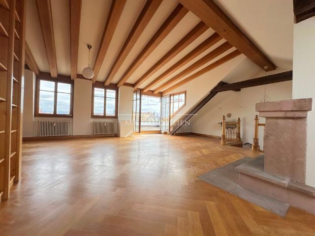 Exclusive maisonette with large terrace and fantastic view