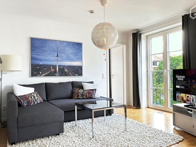 Exclusive New 1 Bed Apt AC, Garden, French Windows, Elevator & Open Kitchen, Berlin Amsterdam Apartments for Rent