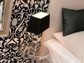 Exclusive Serviced Apartment with very high quality equipment & weekly cleaning, 350m to Bremen Central Station, Bremen Amsterdam Apartments for Rent