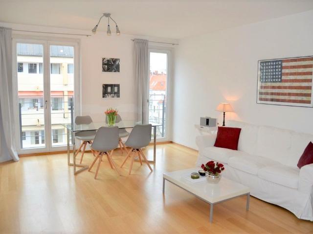 Exclusive studio apartment centrally located in Munich Bogenhausen, Munchen Amsterdam Apartments for Rent