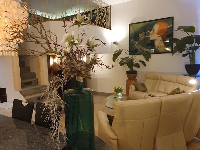 Exclusive studio apartment in a central downtown location in Regensburg, yet quiet and comfortable