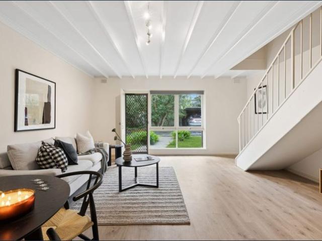 Exclusive & Stylish Townhouse in Prime Glenside & Glenunga School Zone Location!