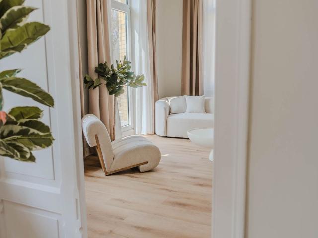 Exclusive Suite Art Nouveau in the Philosophers Quarter, Hildesheim Amsterdam Apartments for Rent