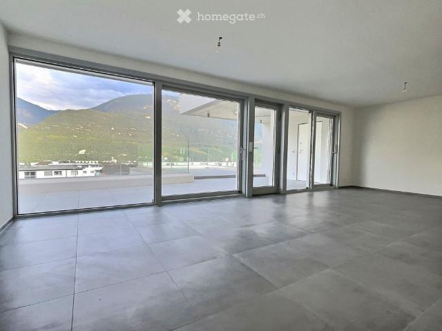 Exclusive penthouse apartment with 3.5 rooms Sierre