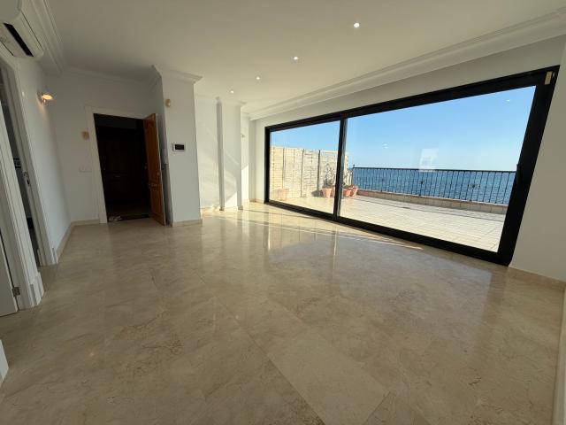 Exclusive Penthouse with Sea Views in Portixol