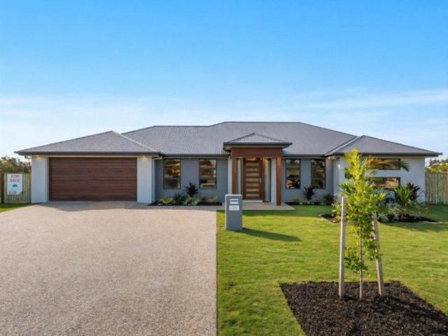 Exclusive Home 3000m2 Land 3 Bay Shed Package
