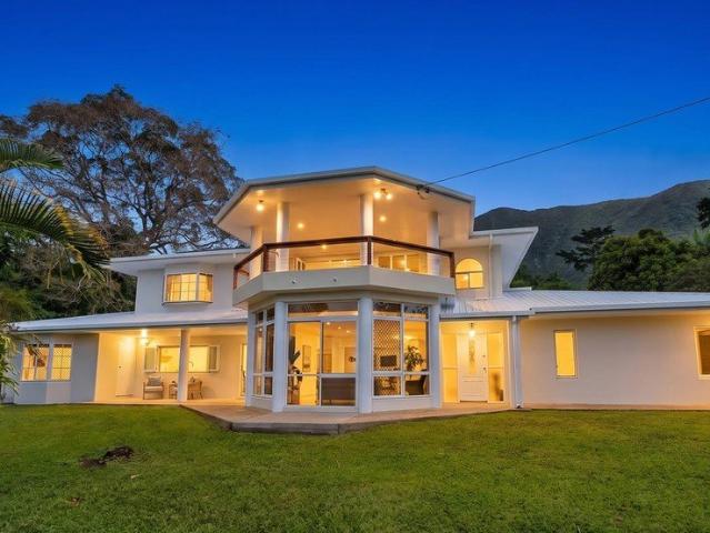 Exclusive Redlynch Acreage 4,805m² of Space, Privacy and Mountain Views