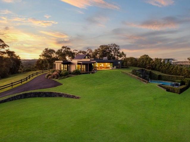 Exclusive Ridgeline Retreat with Breathtaking Ocean Views