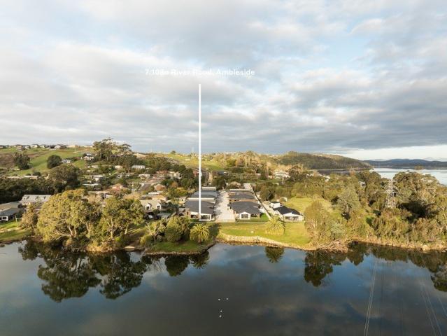 EXCLUSIVE WATERFRONT LIVING