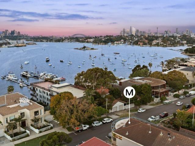 Exclusive waterside living with mesmerising city to harbour views