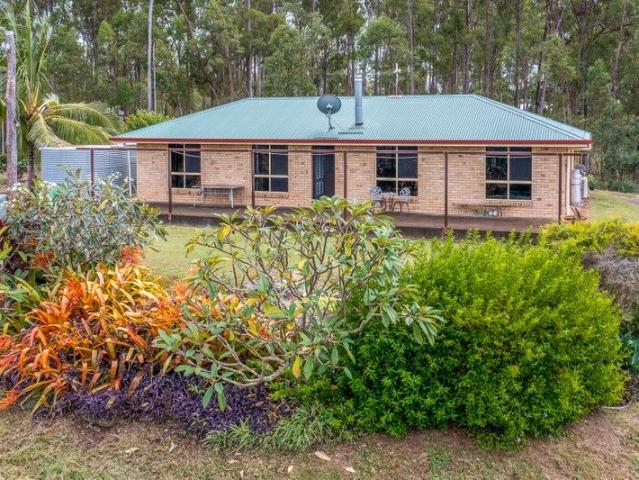 Exclusive Walk In/Walk Out Opportunity Tropical Fruit Farm Jila Bri
