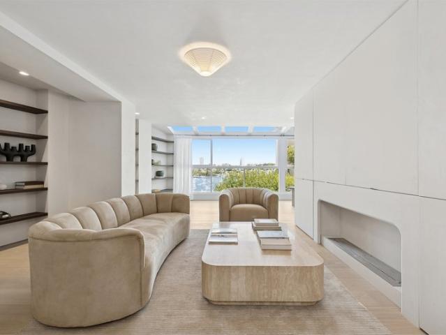 Exclusive Whole Floor Living with Sweeping Harbour Views