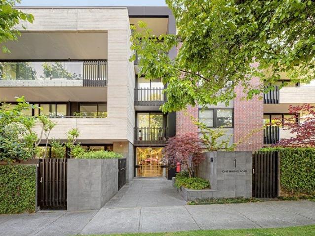 Exclusive Toorak Living