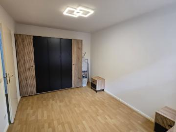 Exclusive temporary living – stylishly furnished apartment with terrace, private underground parking and direct suburban rail access, Berlin Amsterdam Apartments for Rent
