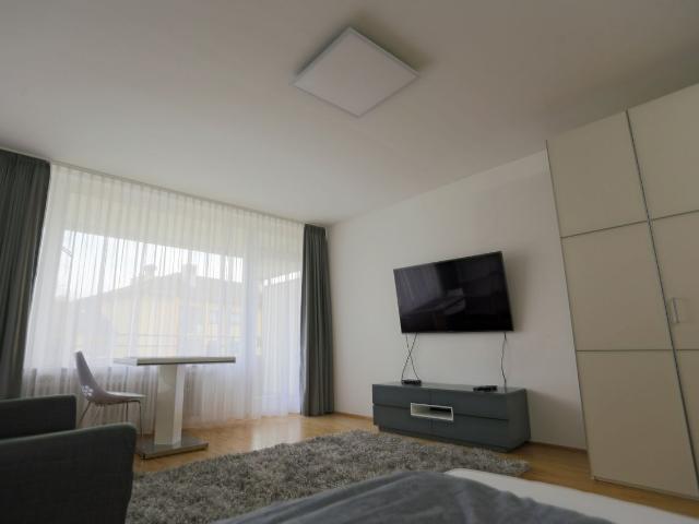 Exclusively furnished 1 room apartment with balcony/subway nearby/underground garage, Munchen Amsterdam Apartments for Rent