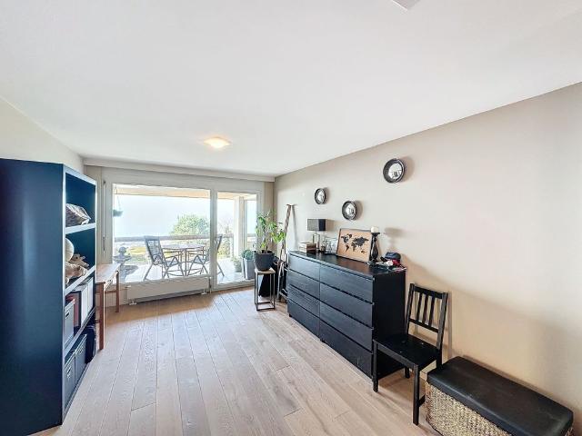 EXCLUSIVELY I Beautiful 4 room apartment with lake view