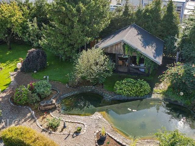 Exclusives Anwesen als Wohn und Geschäftshaus mit großzügigem Grundstück