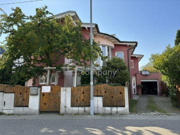 Exclusives Einfamilienhaus in Wien mit Pool – Ihr neues Zuhause!
