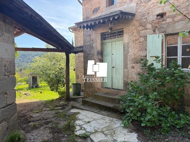 Exclusivité 07140 Gravières: Grande maison ancienne avec dé. 216m² Gravières