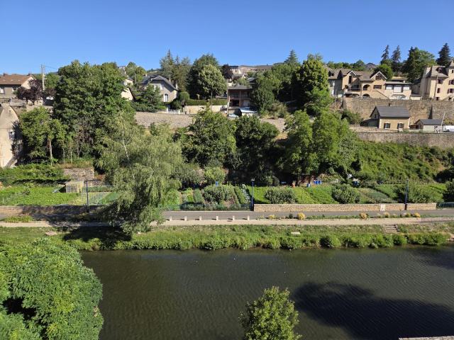 EXCLUSIVITE 154: MENDE, Appartement T4 lumineux avec garage, balcon et cave