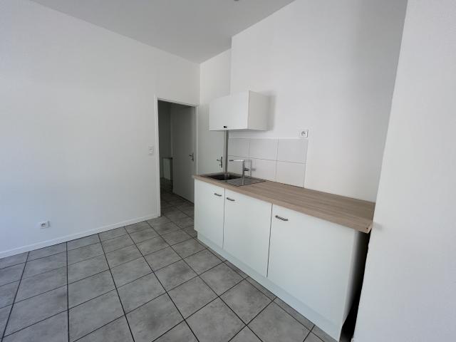 EXCLUSIVITE T3 AVEC TERRASSE RENOVE VILLARS HYPER CENTRE VI