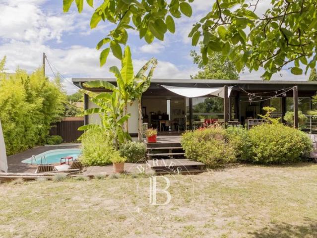 Exclusivité Talence Mairie Ensemble immobilier Parcelle de 1500 m² Piscine Garage
