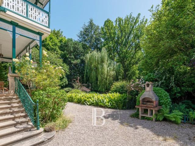 EXCLUSIVITÉ THAON LES VOSGES Demeure de caractère au cœu. 322m² Thaon les Vosges