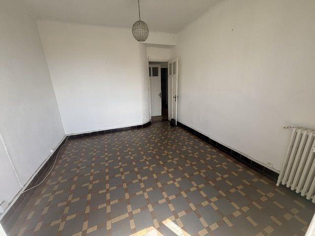 Exclusivité Toulon Champs de mars T3 6ème étage avec ascense. 58m² Toulon