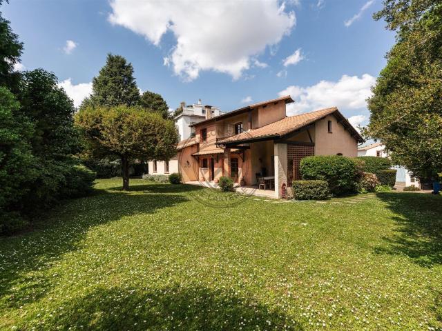 Exclusivité – Toulouse Côte Pavée / Guilhemery Propriété Fam. 186m² Toulouse