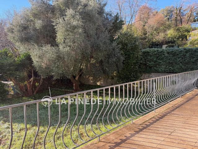 EXCLUSIVITE Villa individuelle de plain pied de 73m² sur un te
