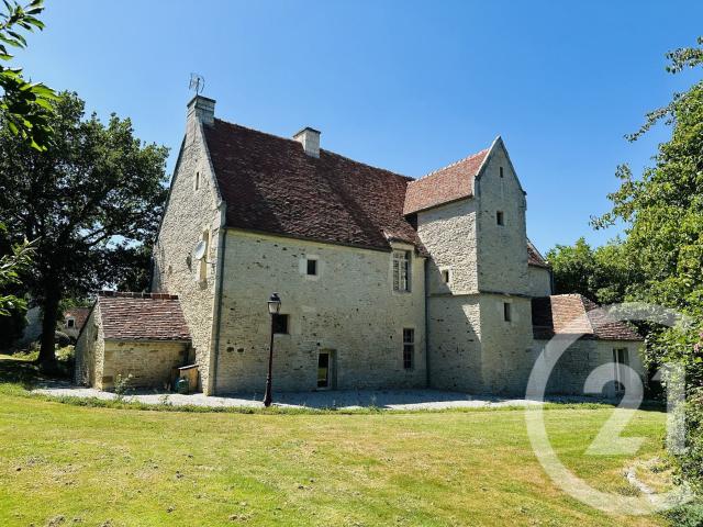 EXCLUSIVITE à Falaise, cité médiévale dans le département du. 300m² Falaise