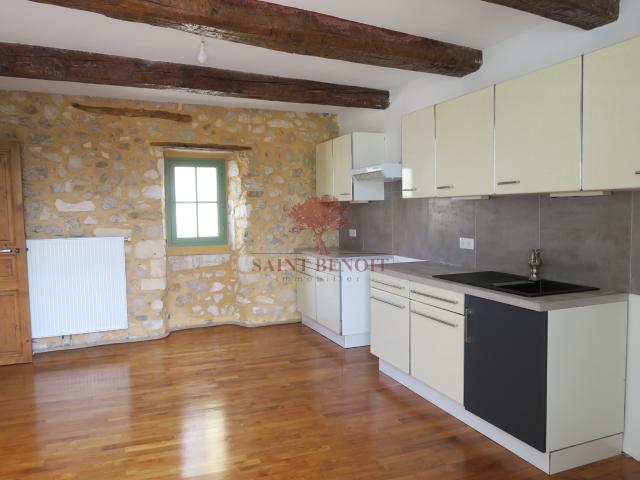 Exclusivité A louer Appartement d'exception au cœur d' Aniane 3 pièces, mezzanine et cave