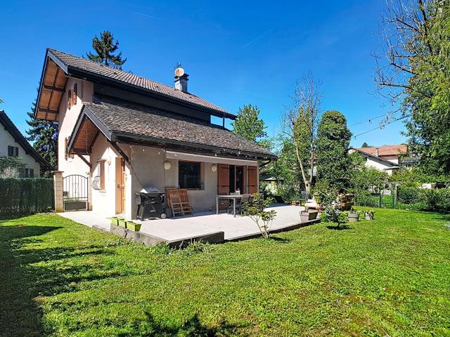 Exclusivité à Perrignier: Charmante maison 3 chambres avec. 104m² Perrignier