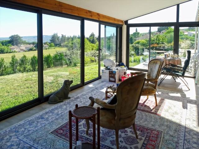 Exclusivité à St Etienne les Orgues. 5 minutes à pied du vil. 120m² Saint Etienne les Orgues