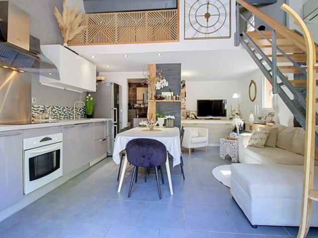 EXCLUSIVITÉ A VENDRE Maison 2 pièces 29 m² Terrasse Place de parking Piscine Tennis
