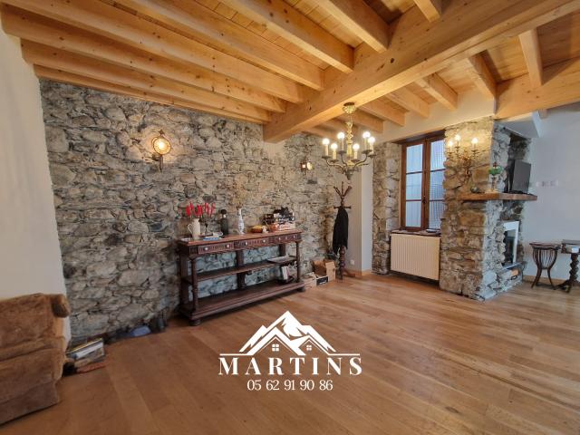EXCLUSIVITE AGENCE Centre ville Argelès, maison de ville entièrement rénovée en 2019